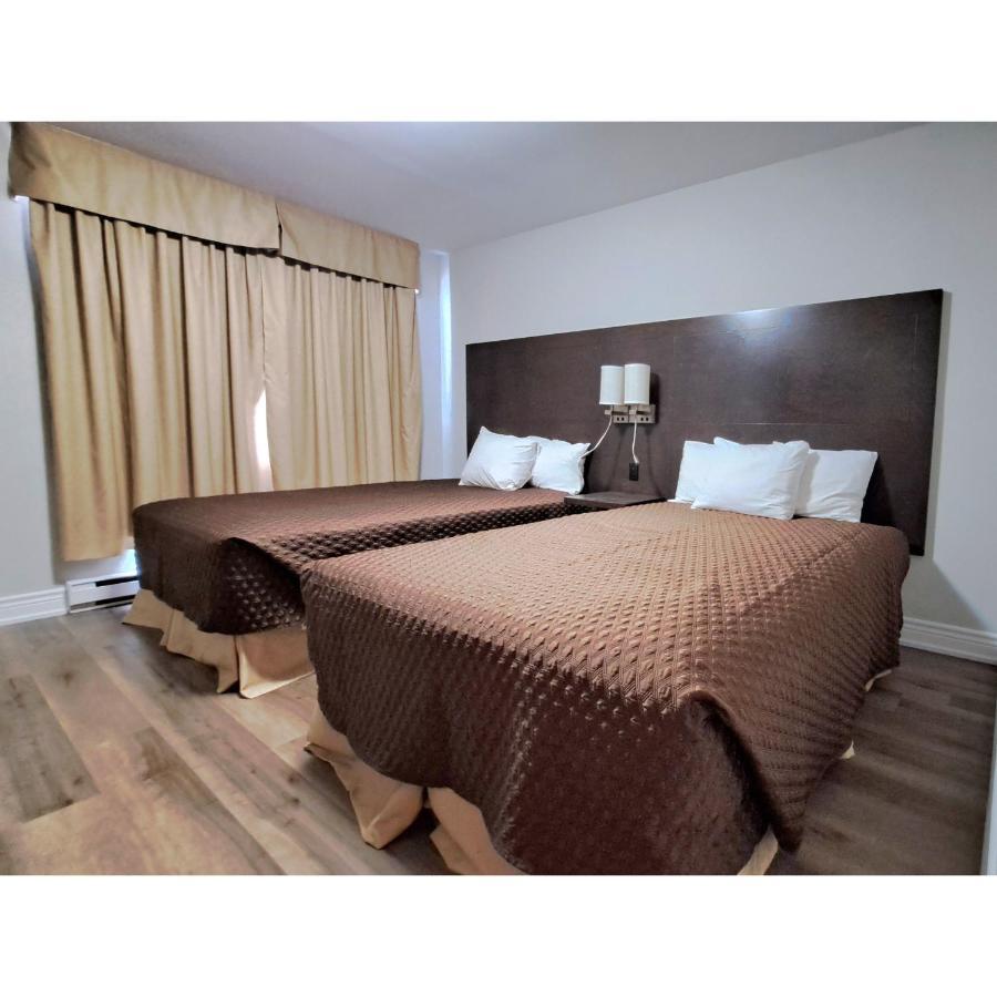 Cedar Lodge Motel Goderich Bagian luar foto
