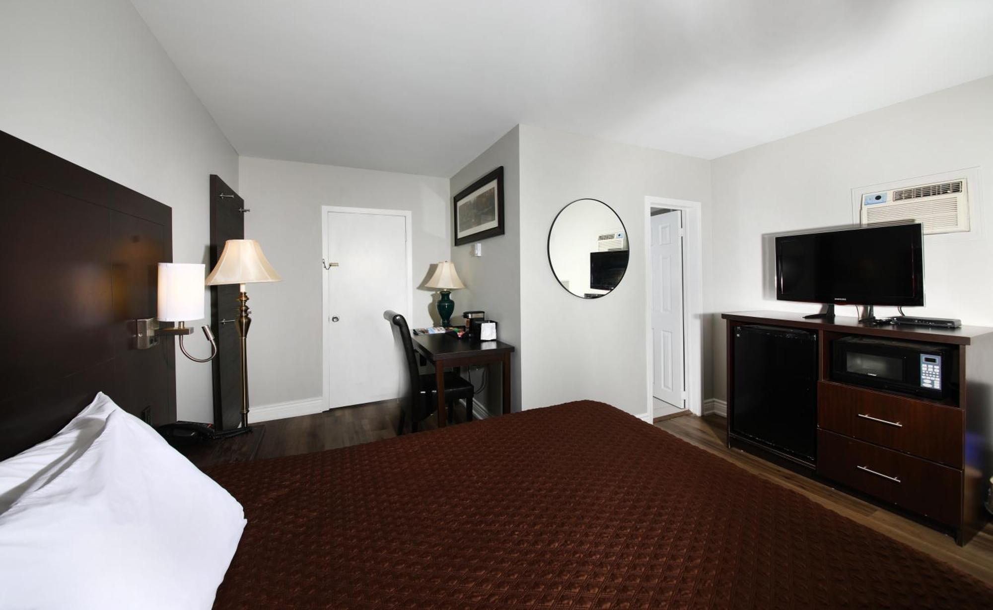 Cedar Lodge Motel Goderich Bagian luar foto