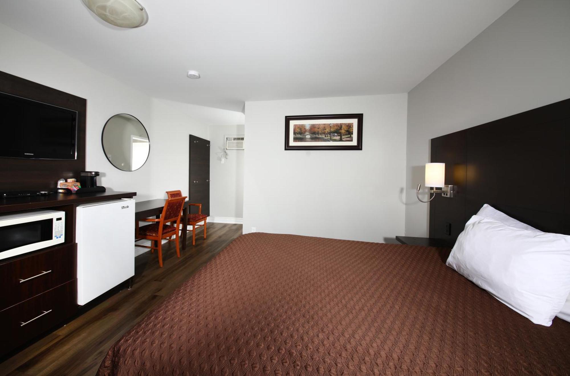 Cedar Lodge Motel Goderich Bagian luar foto