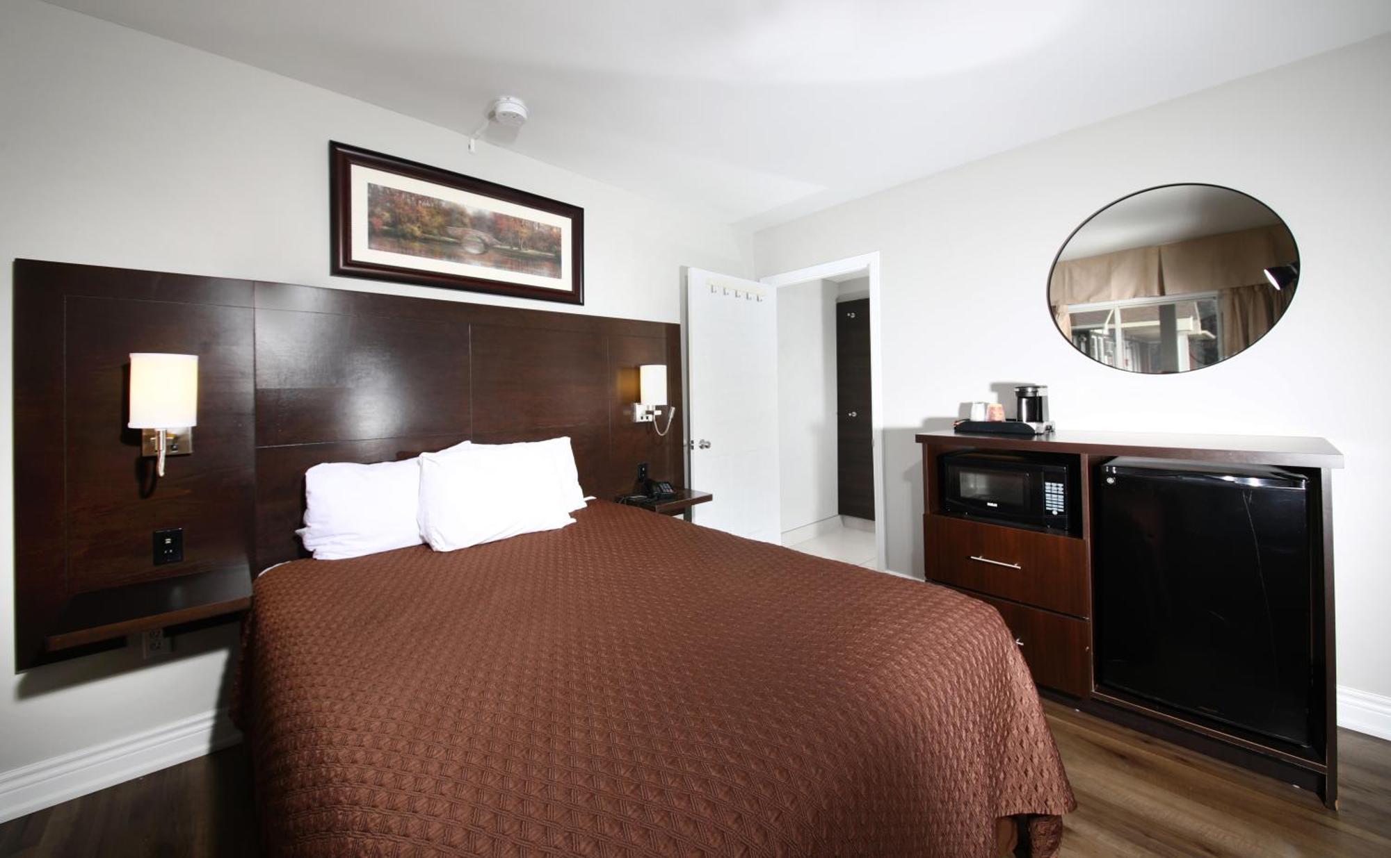 Cedar Lodge Motel Goderich Bagian luar foto
