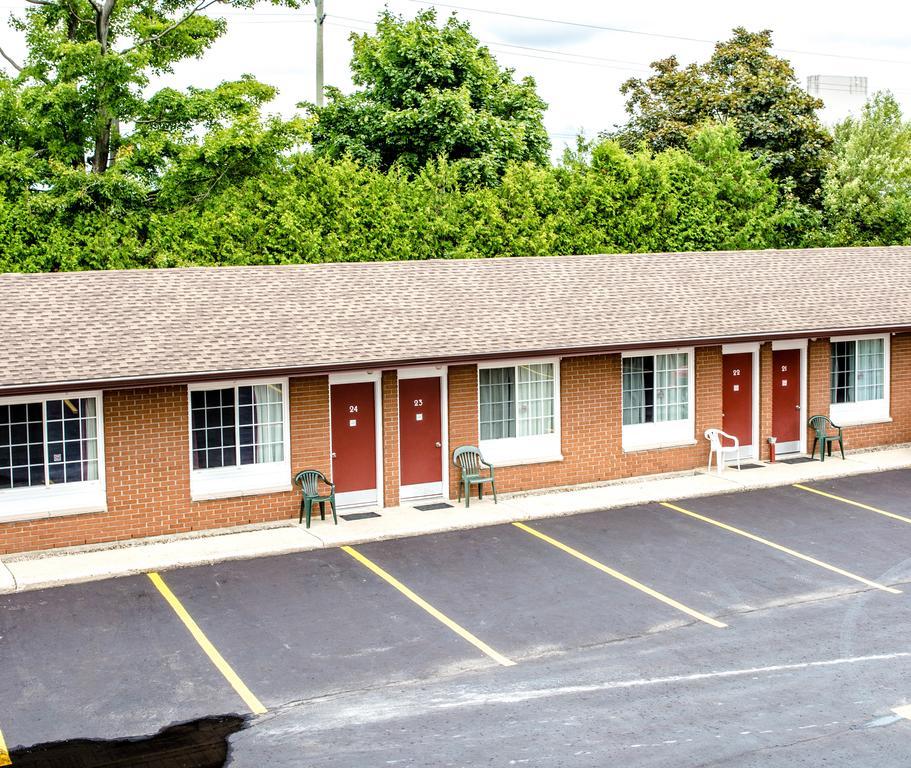 Cedar Lodge Motel Goderich Bagian luar foto