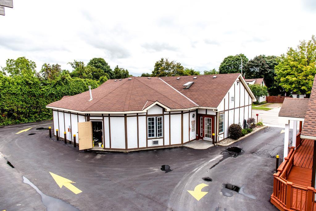 Cedar Lodge Motel Goderich Bagian luar foto