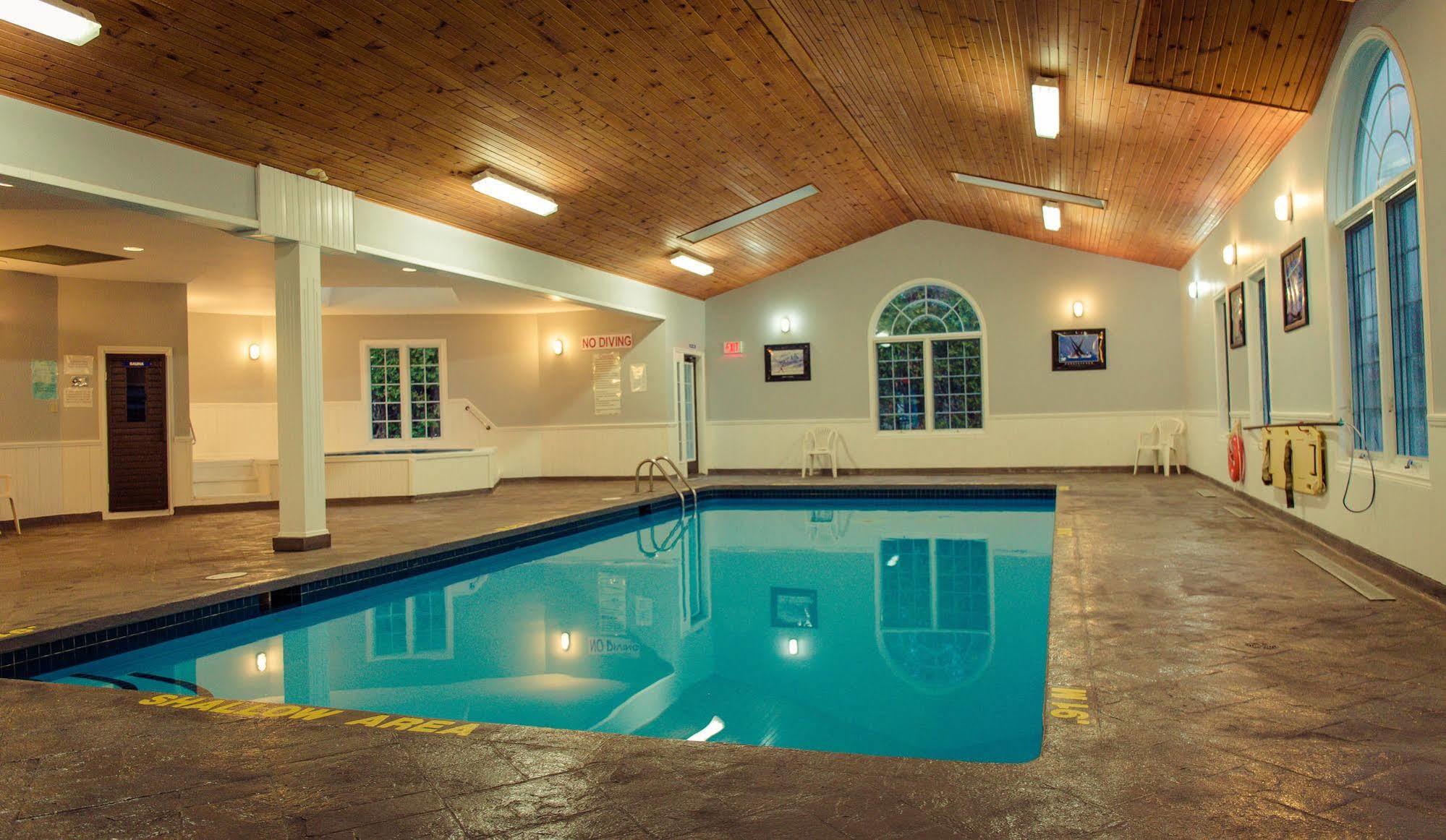 Cedar Lodge Motel Goderich Bagian luar foto